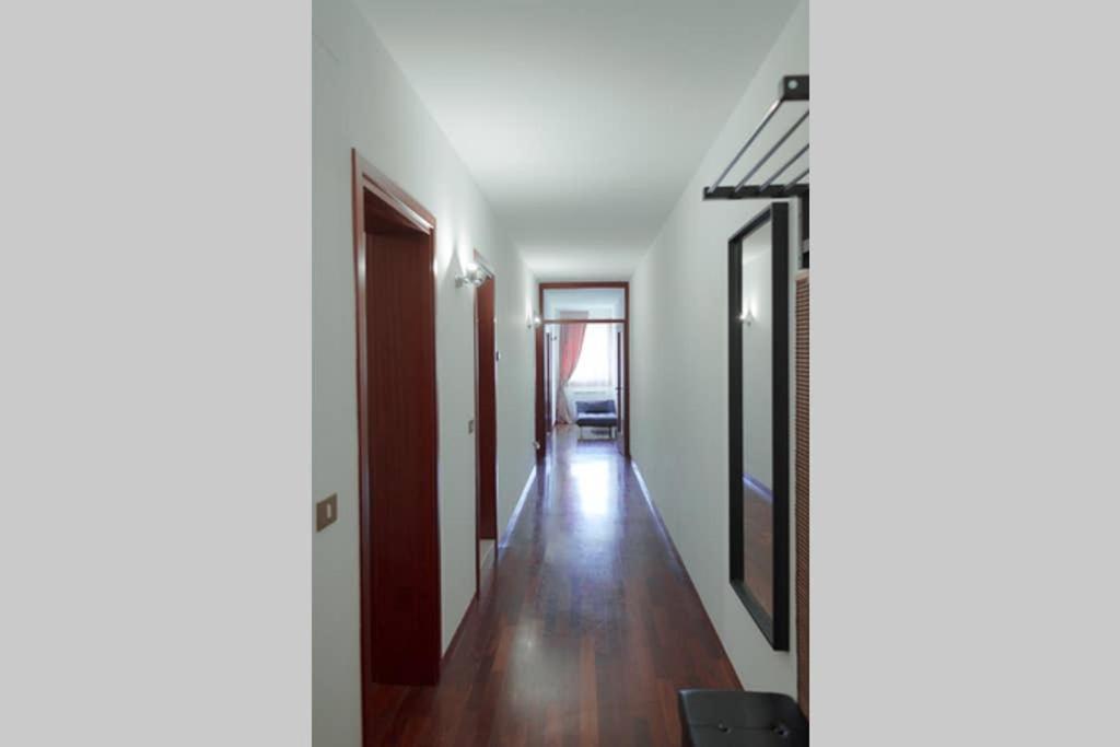 Rialto Apartment With Canal Grande View Venesia Bagian luar foto