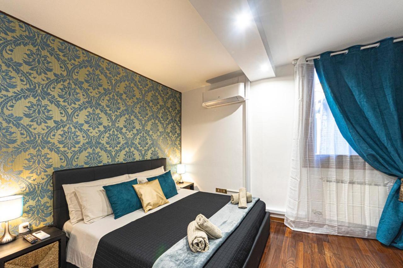 Rialto Apartment With Canal Grande View Venesia Bagian luar foto